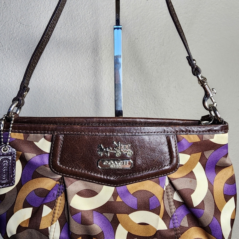 Coach Madison Wristlet Bag With COA - Picture 2 of 10